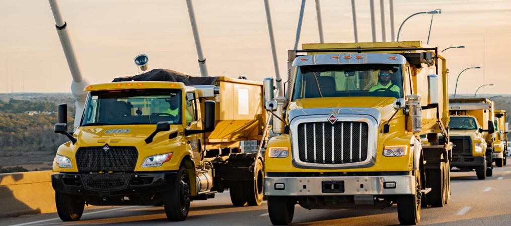 Dumpster rental trucks for home renovation projects in Charleston, SC
